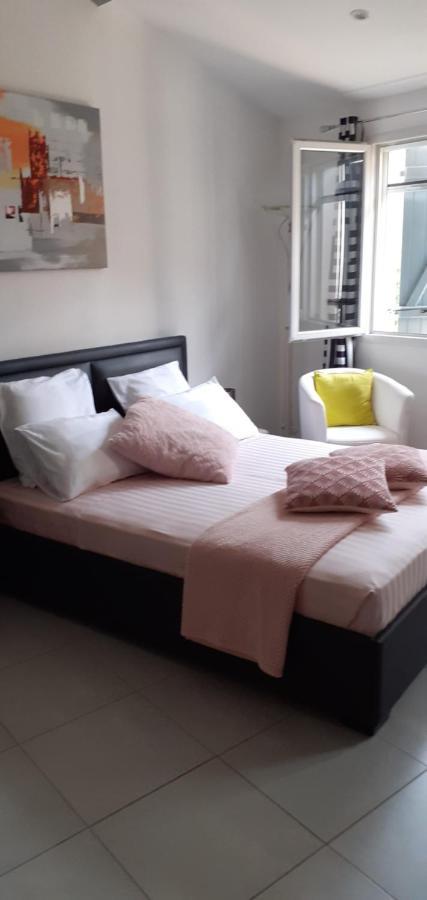 Mas Saint Genieis Apartment Canet  Bagian luar foto